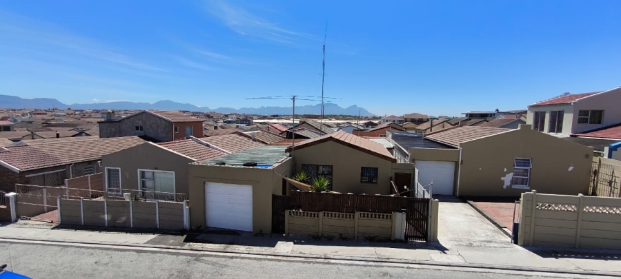 5 Bedroom Property for Sale in Bay View Western Cape